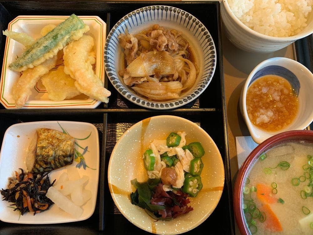 やよい軒 東雁来店