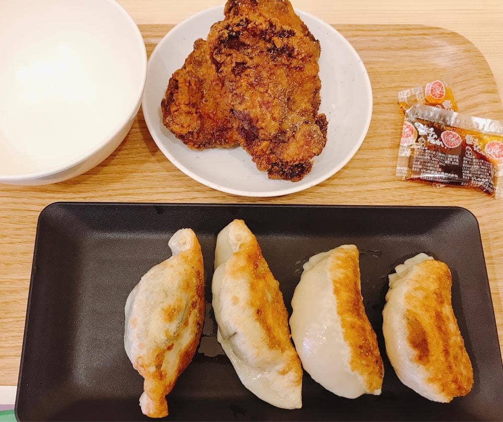 ぎょうざなか屋