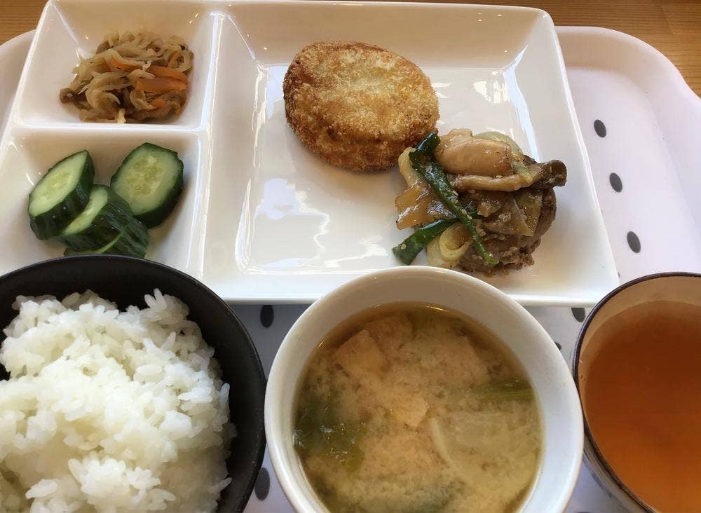 どっこい食堂