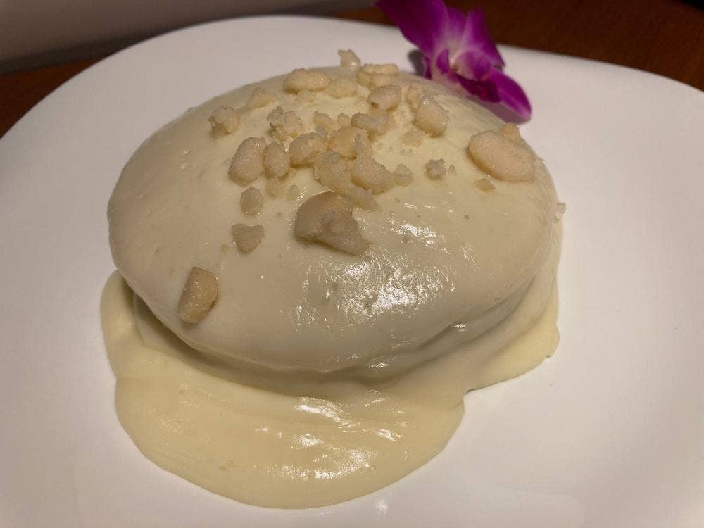 ハワイアンダイニング＆バー マハロア