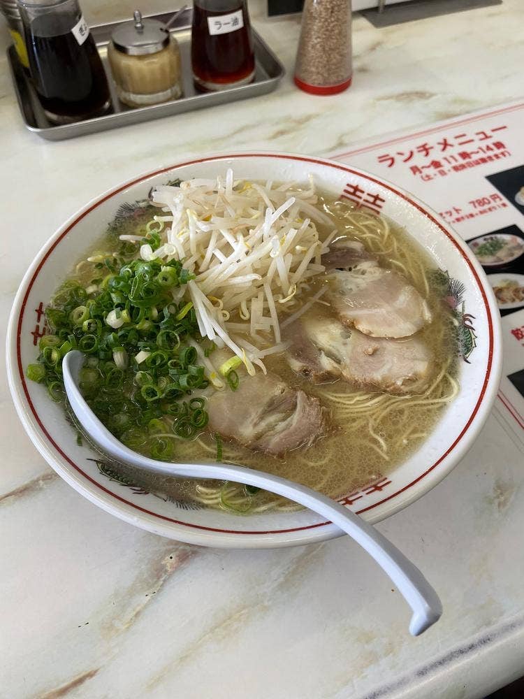 ラーメンやまもと 筑前支店