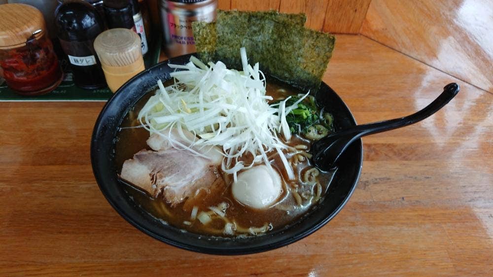 横浜ラーメン萬年家