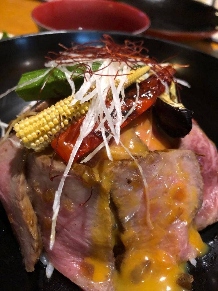 炭火焼肉 あもん