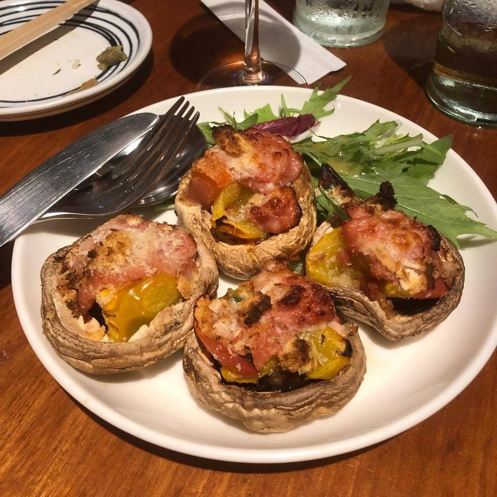 ばくらいワインダイニング