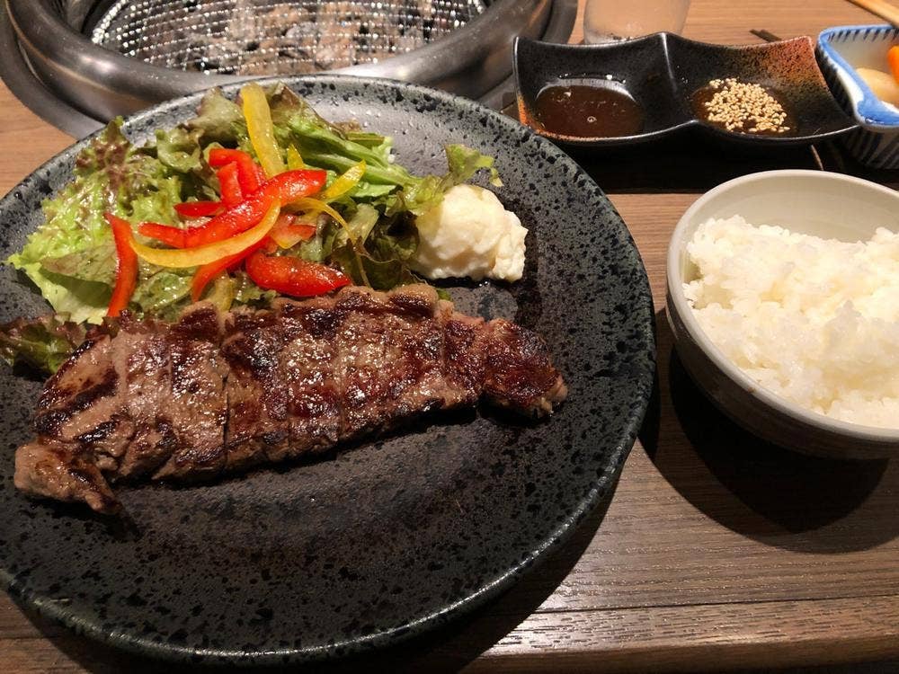 焼肉・しゃぶしゃぶ たちばな ヒルトンプラザイースト店