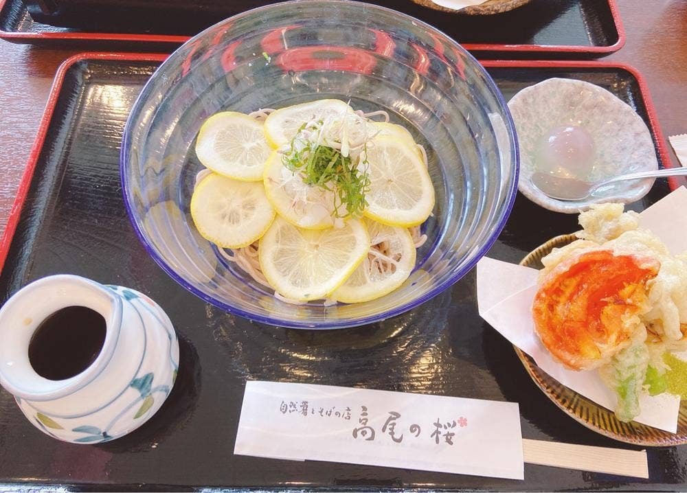 自然薯とそばの店 高尾の桜