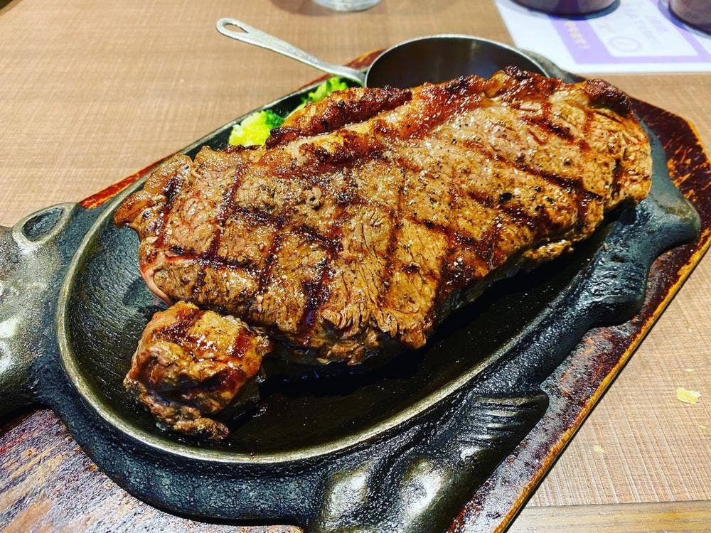フォルクス 北山通店