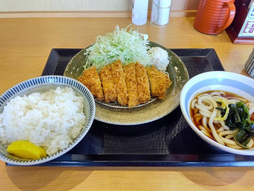 とんかつ かつたに 一宮尾西店