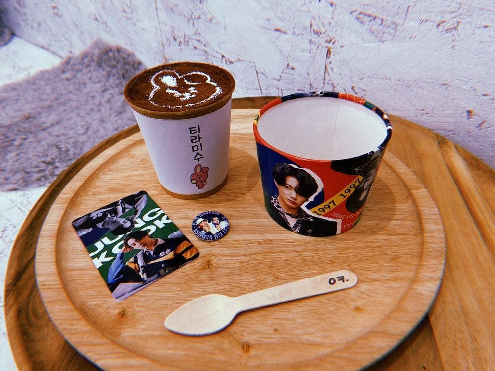 CAFE TIA’M