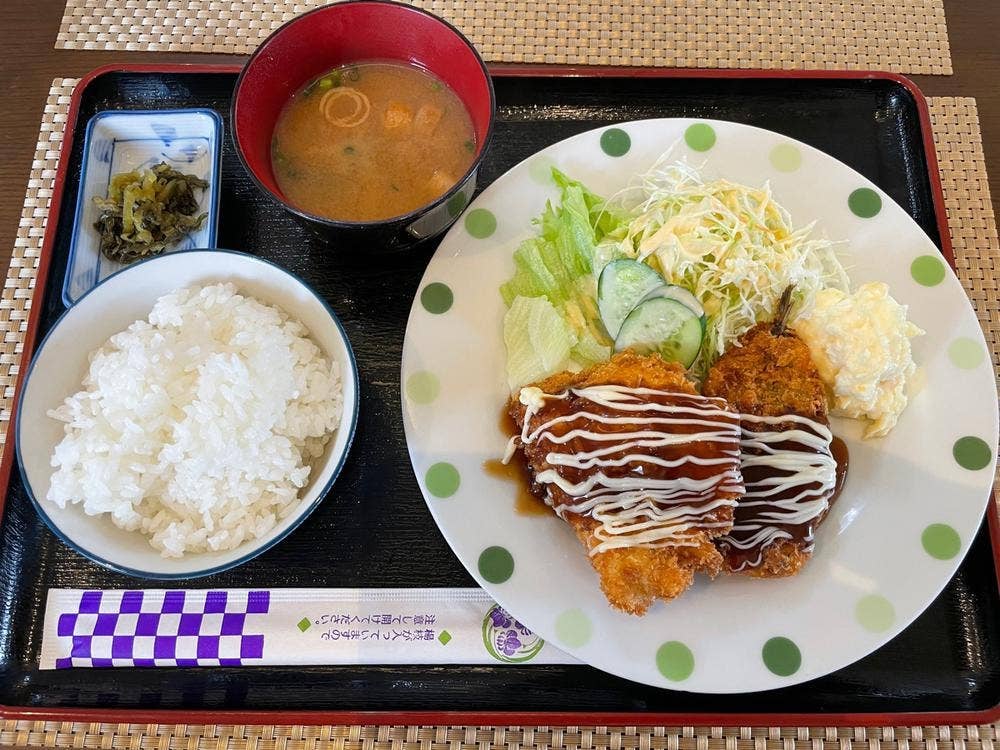 レストハウス スコール積