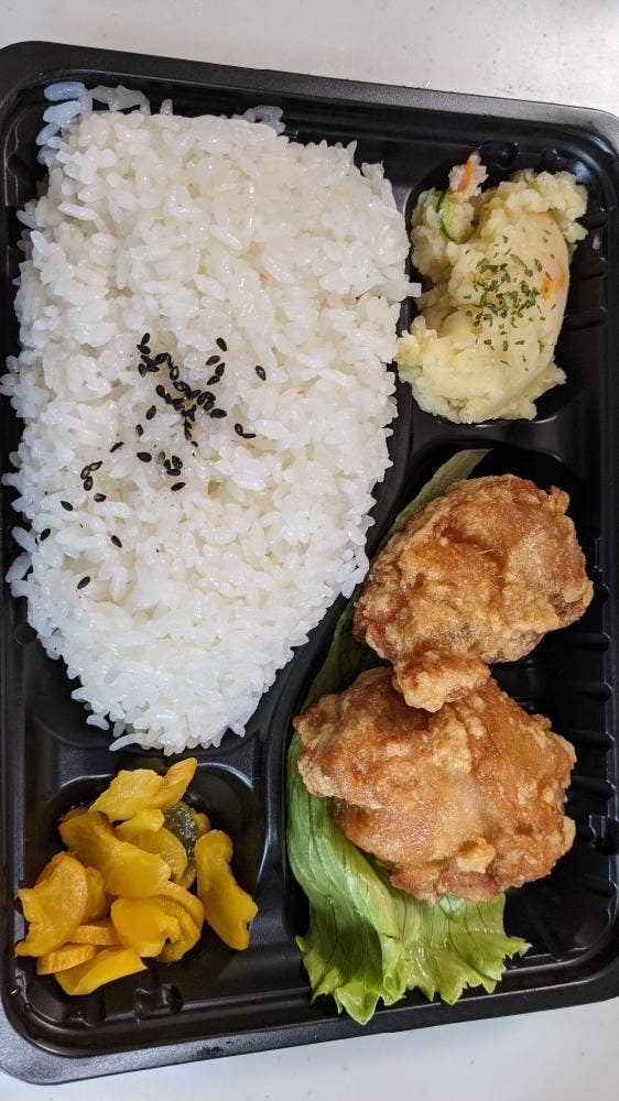ニワトリ食堂
