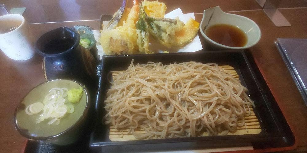 ともなりそば処 信生庵