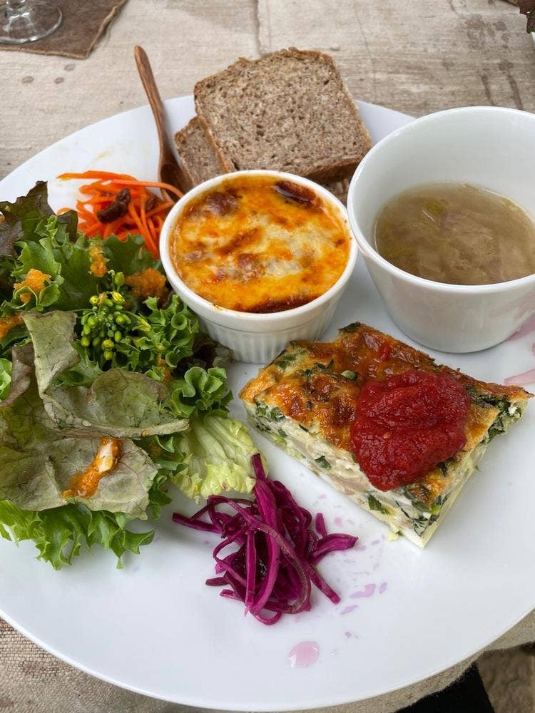 DECO BOTANICAL vintage + garden cafe