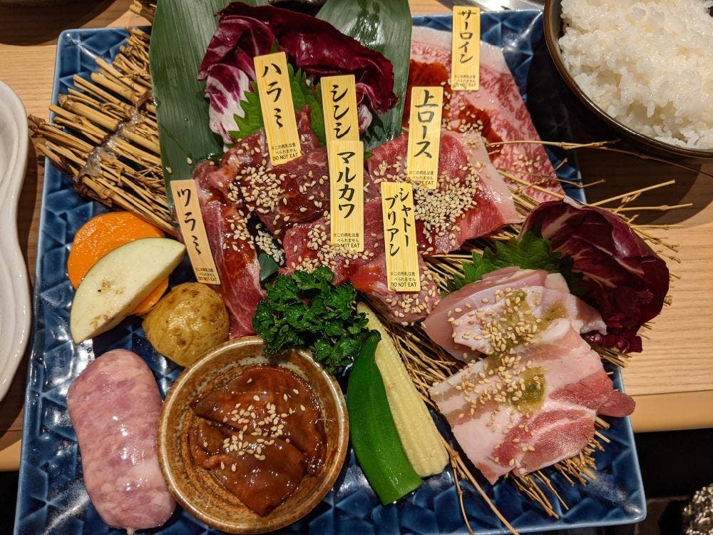 個室焼肉 鉢屋 みよし店