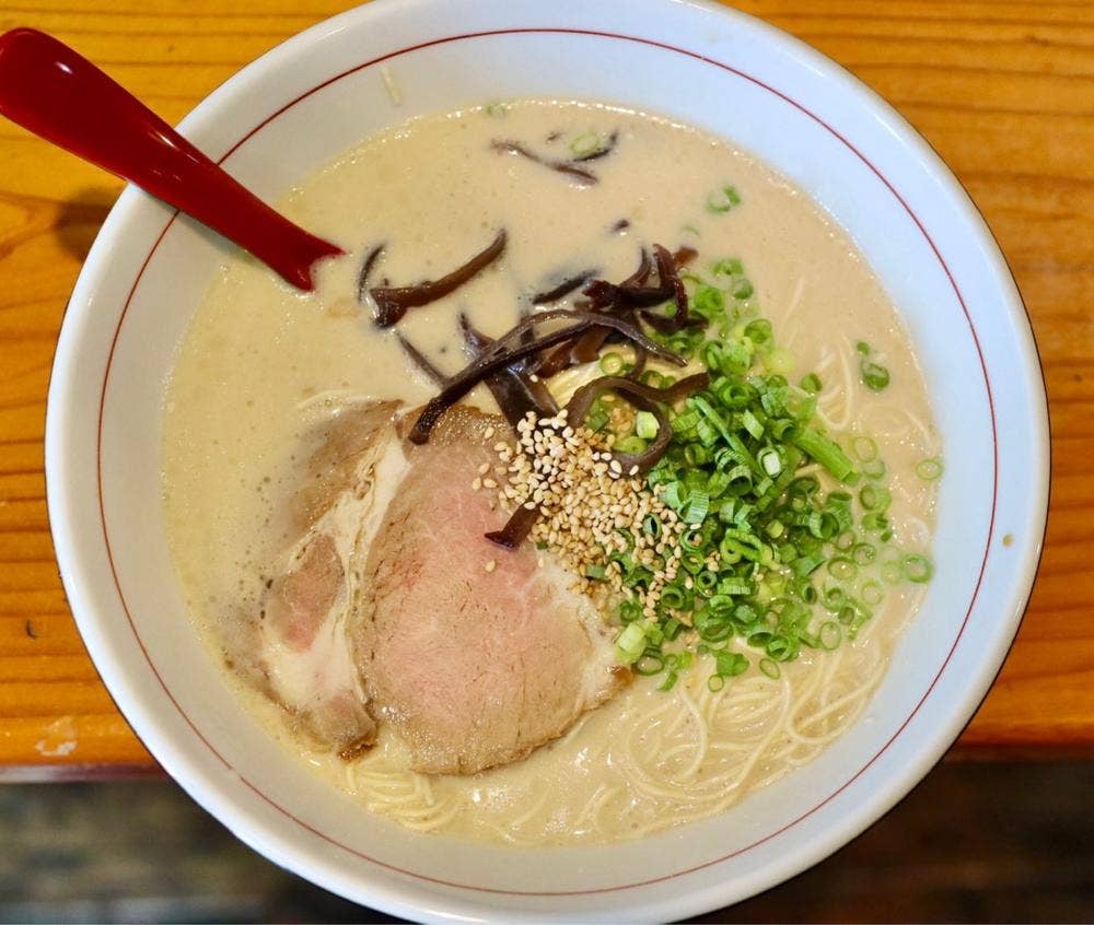 博多ラーメン 亀八