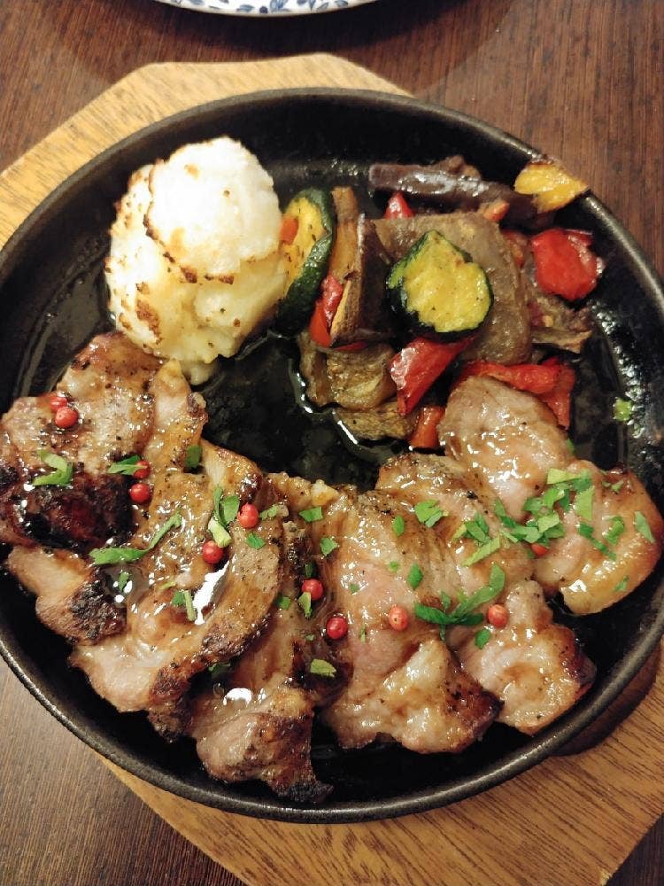 ロティサリーバール ダパウロ