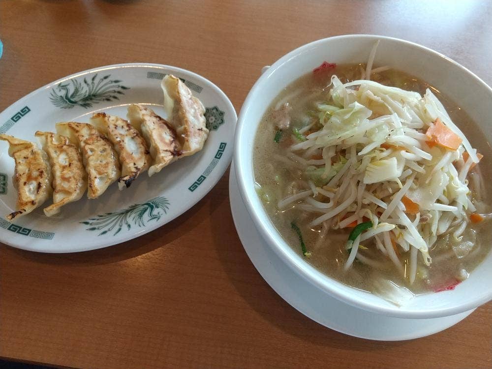 日高屋 王子駅前明治通店
