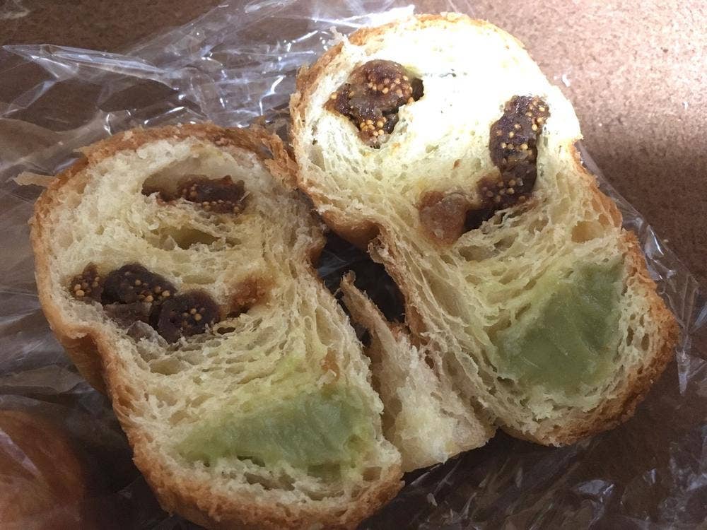 新出製パン所 小松分所