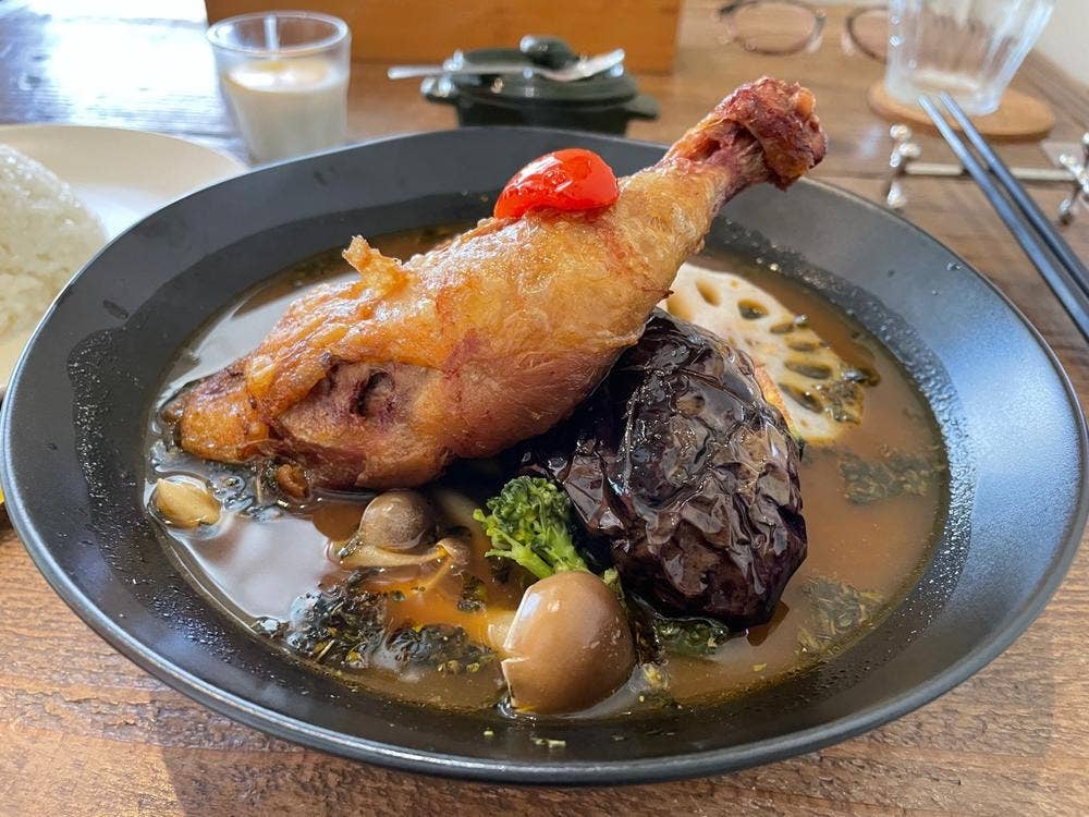 スープカレー コモレビ