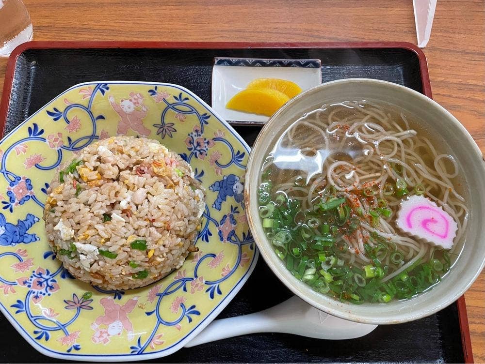 戸隠そば室住団地店