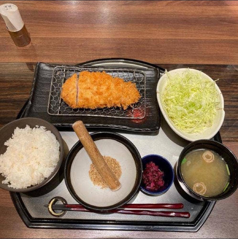 覇王樹 さぼてん 本店 東京オペラシティ店