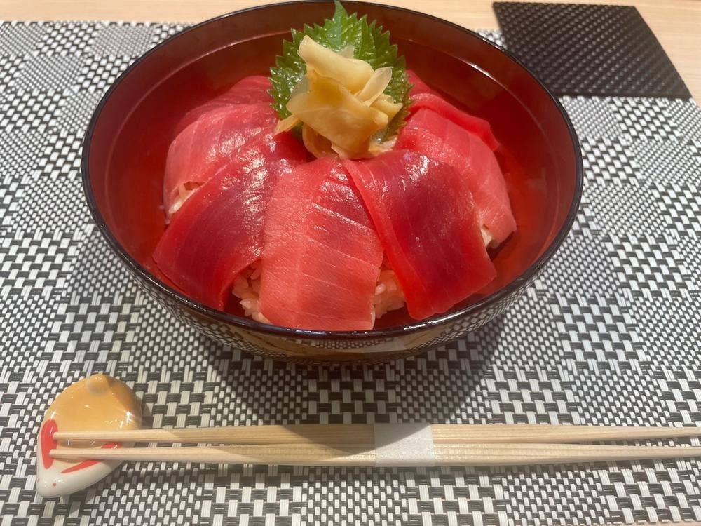 鮨割烹 菫