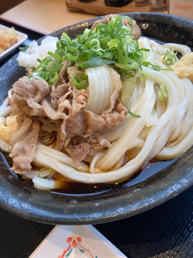 セルフうどん やま ルピア店
