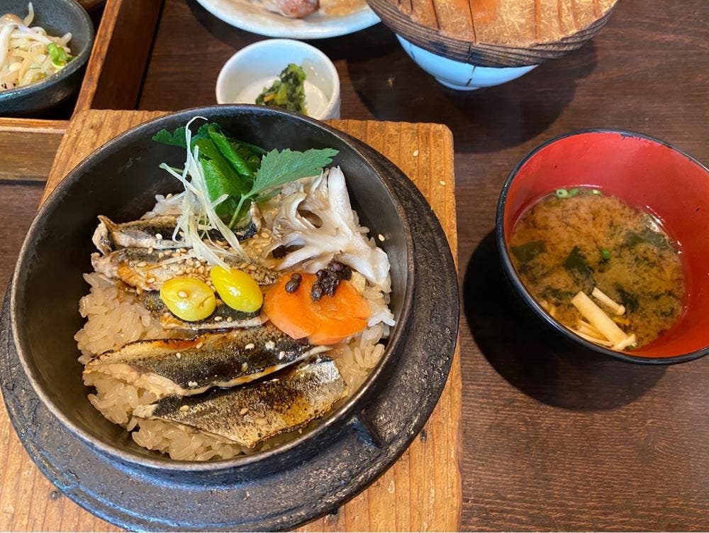 釜めし菜時記 菜つ屋