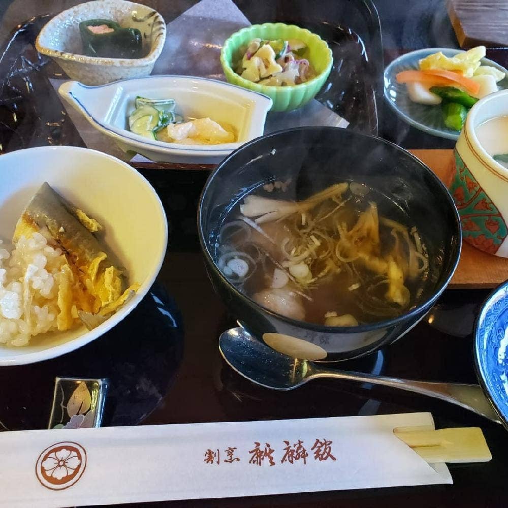 麒麟館