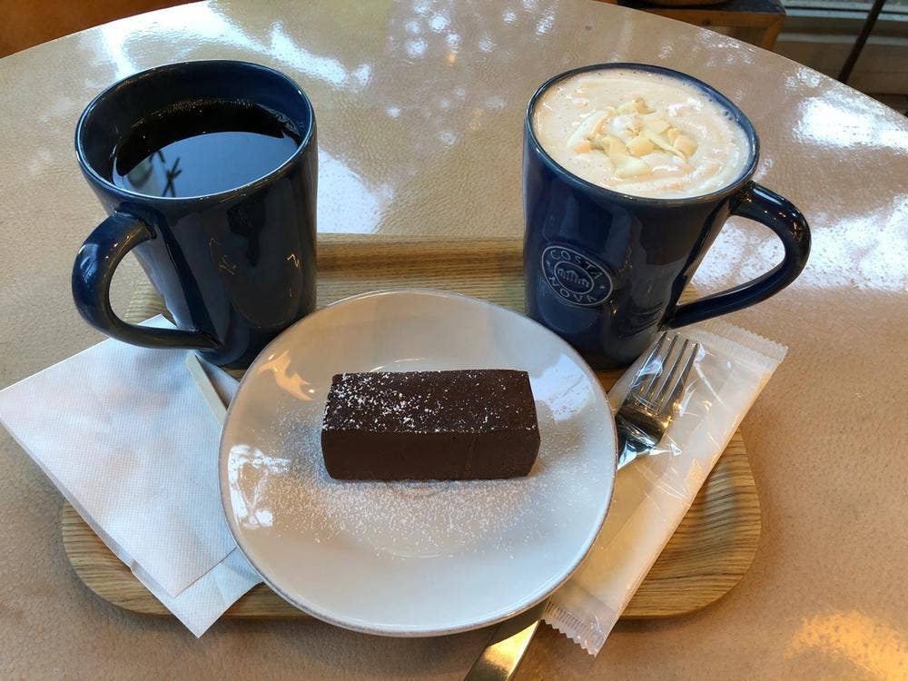Rainbow café マライカ BAZAAR 平塚店