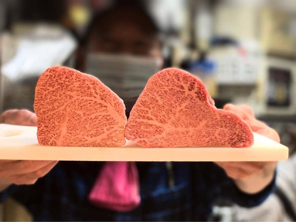 生ホルモン処 おさむちゃん。