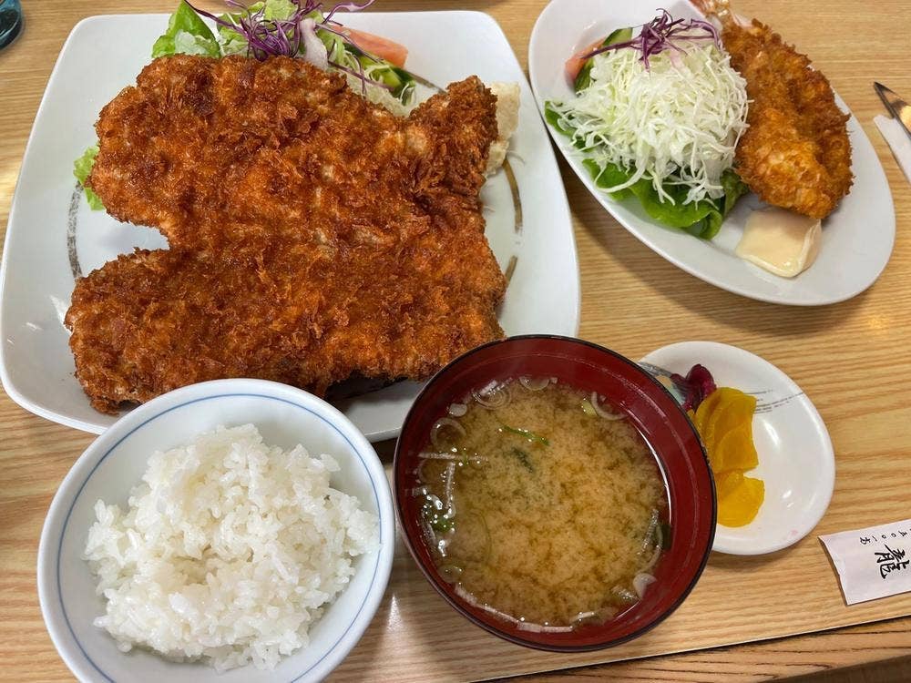とんかつ 小龍