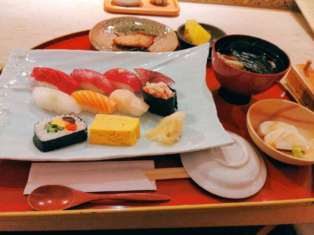 夢すし 久茂地店