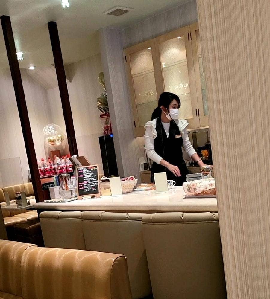 クリスタルキッチン