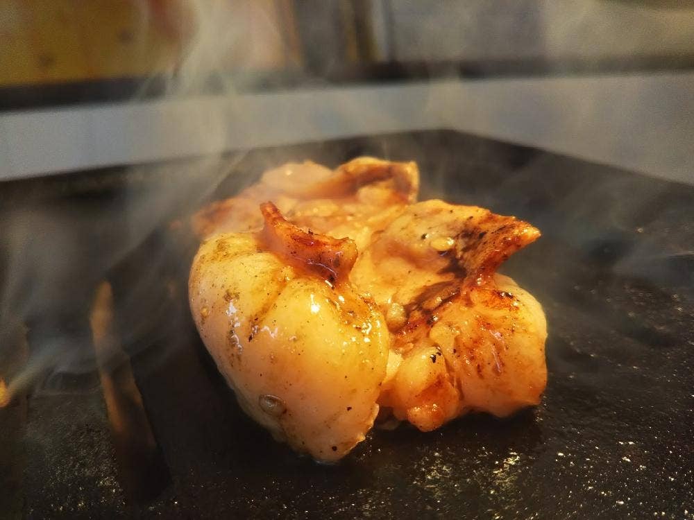 キンキン麦酒とプリっと小腸 近江牛畜産すだく