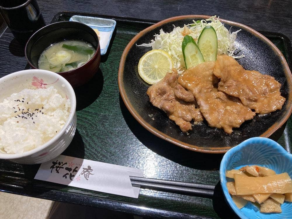 さくら野弘前店4階桜花庵
