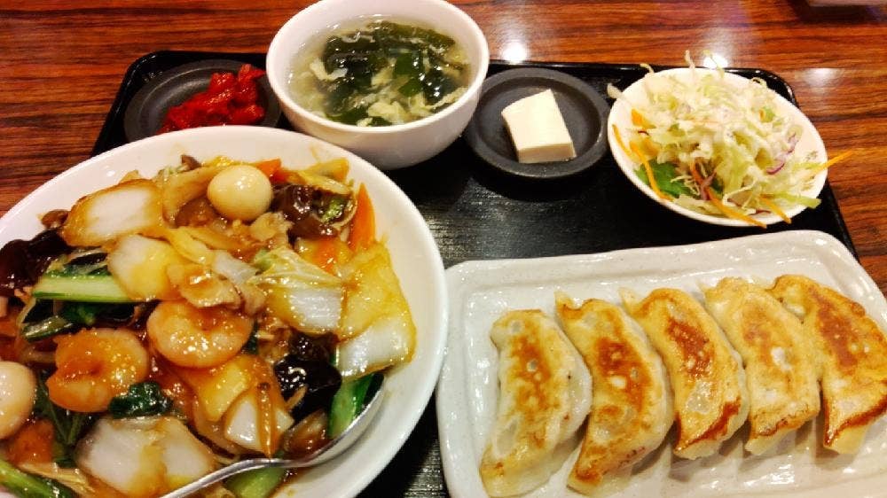 24時間 餃子酒場 八王子店