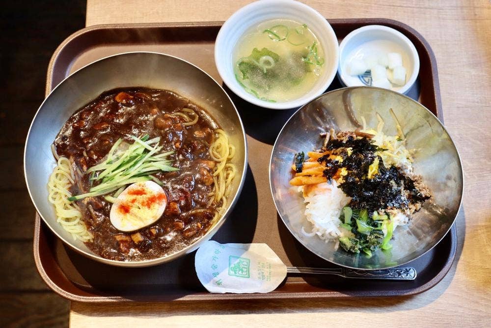 コリアンダイニング李朝園 名古屋伏見店