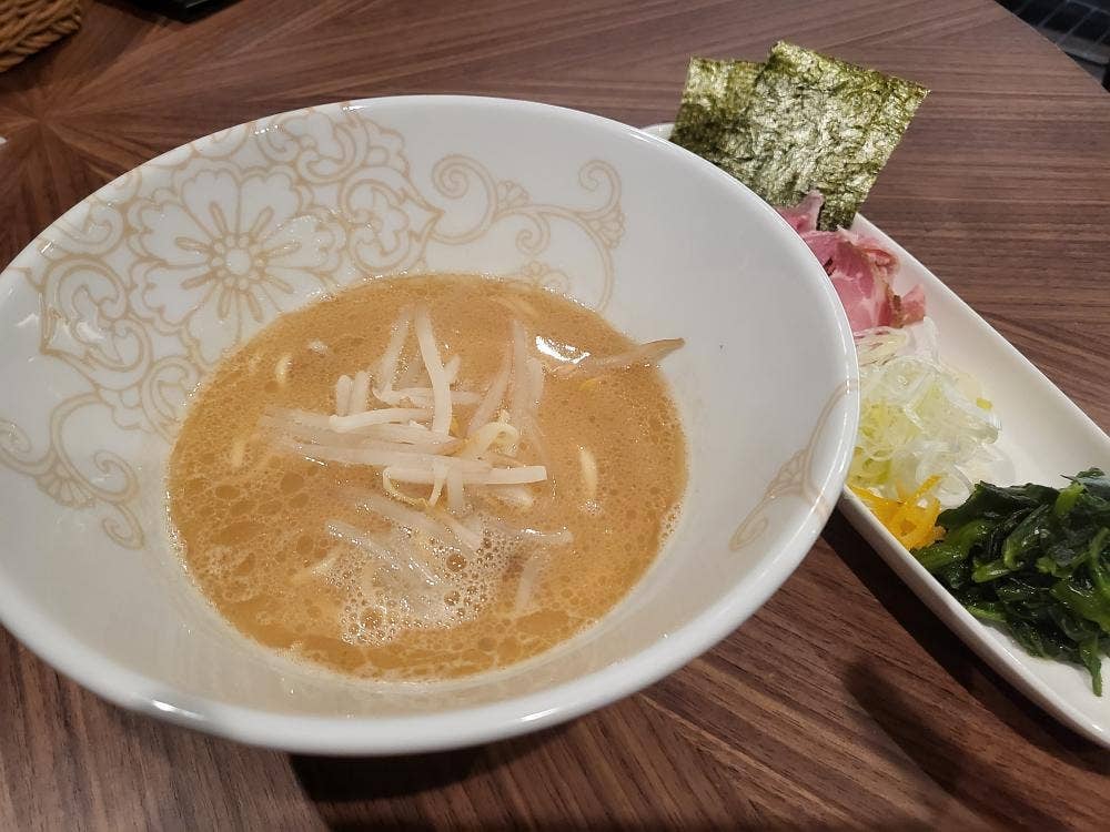 麺酒場Nowl
