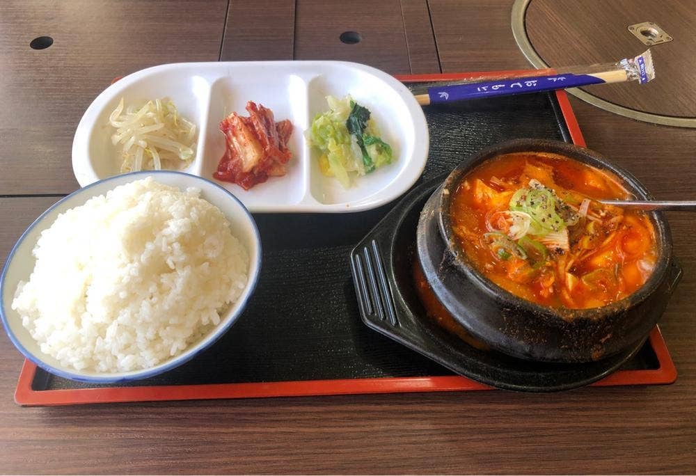 韓国家庭料理と焼肉の店チング