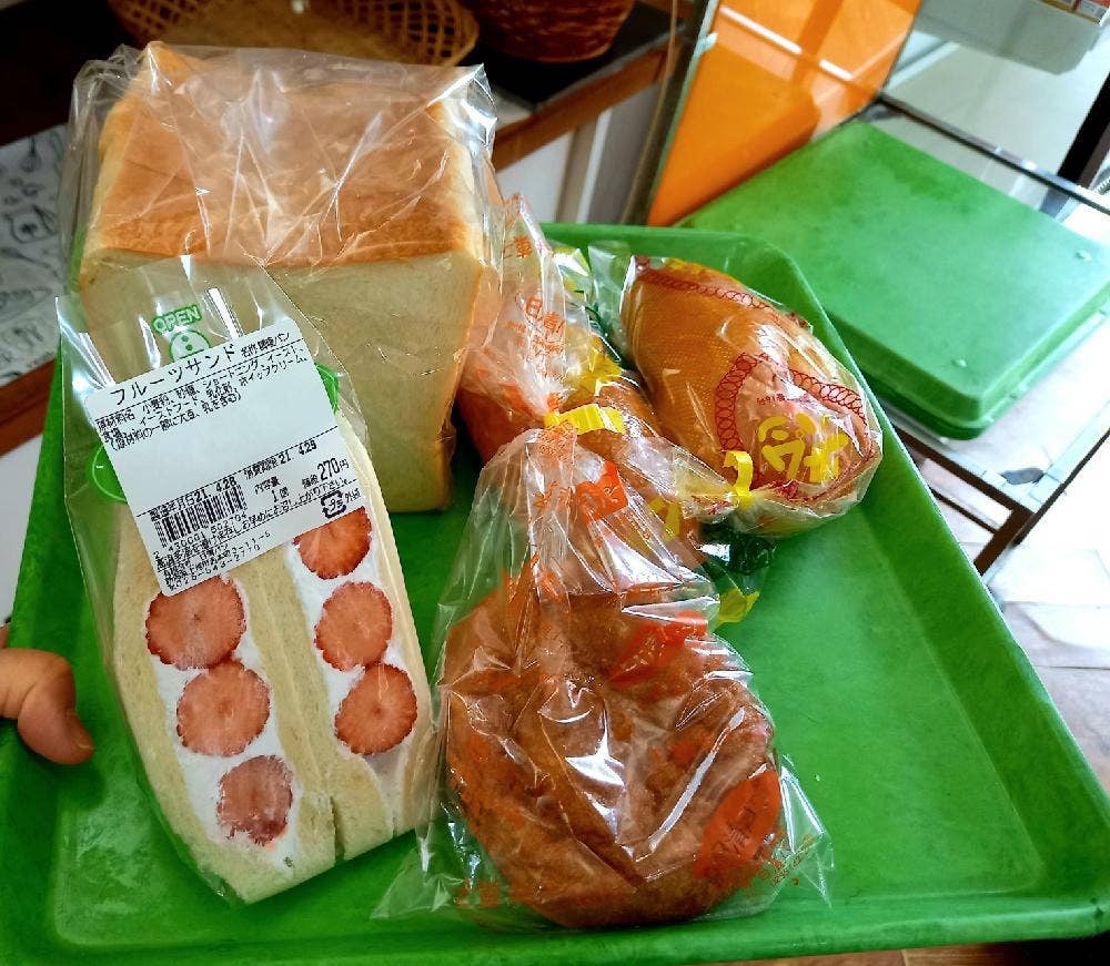 日清パン