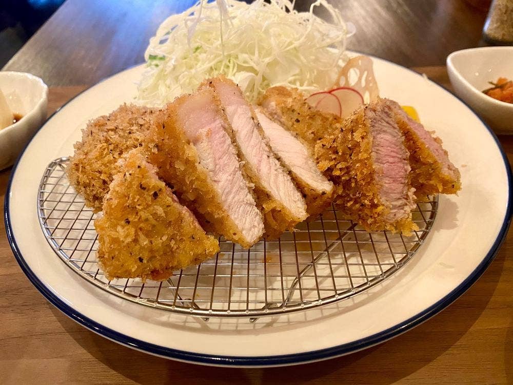 とんかつ かつよし