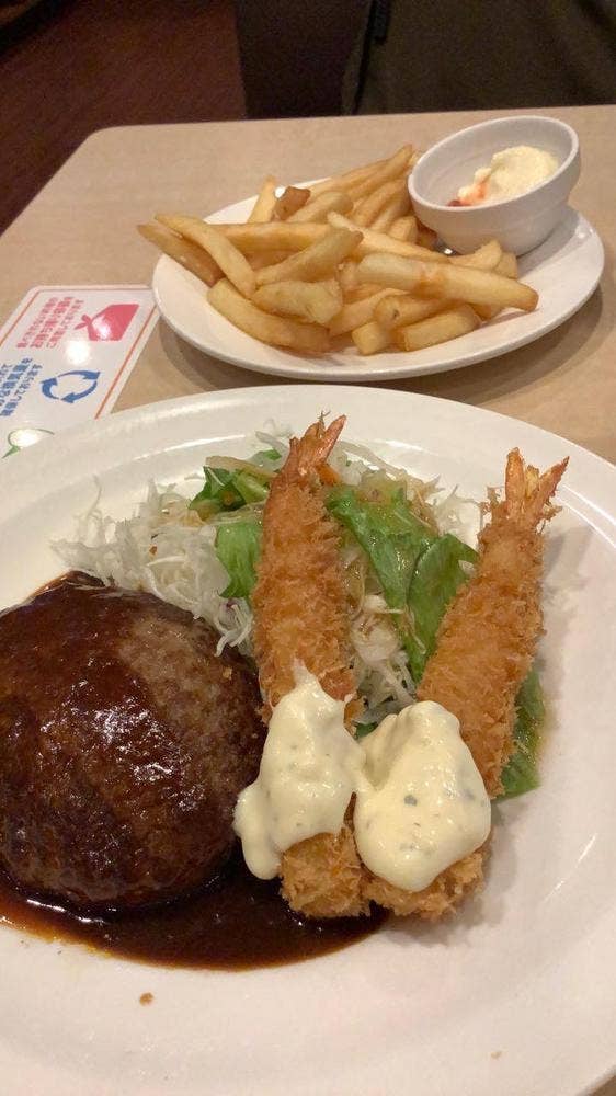 ガスト 巣鴨駅前店
