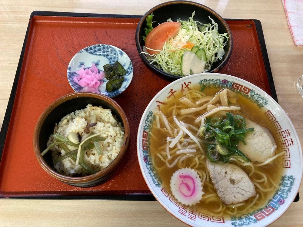 味の老舗 八千代