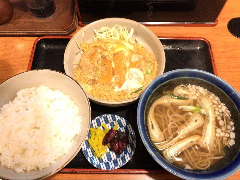 上本町やまがそば