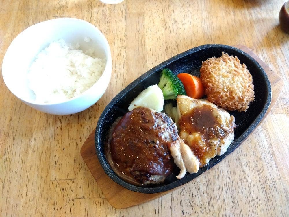 ひるごはん ばんごはん食堂