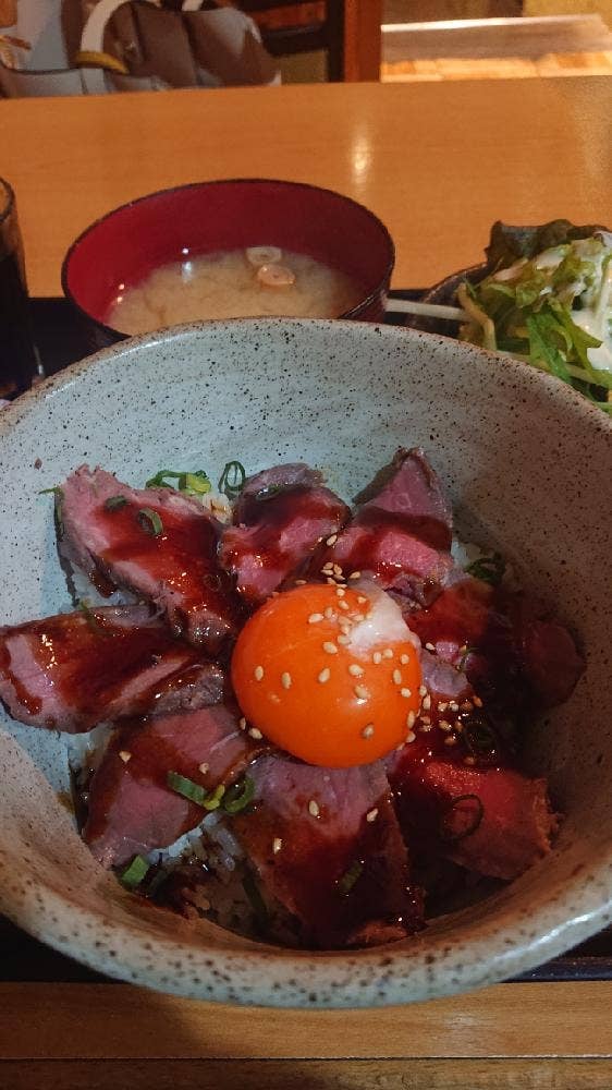海鮮と和牛炙り寿司 完全個室居酒屋 八兵衛 日本橋店