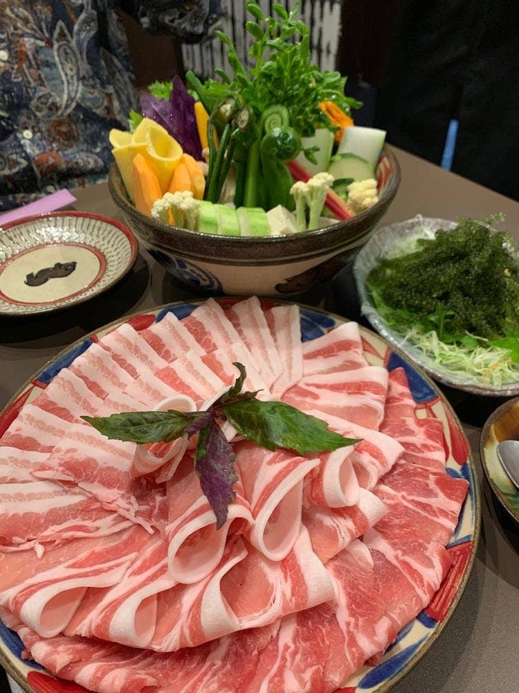 金武アグーしゃぶしゃぶ金武 本店