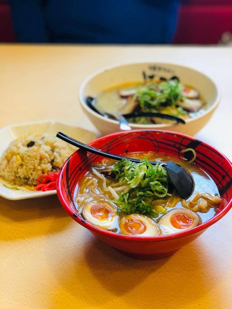 博多ラーメン げんこつ フレスポ東大阪店
