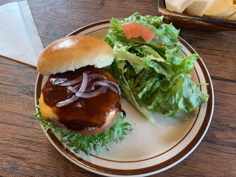 Meet Up Under The Tree